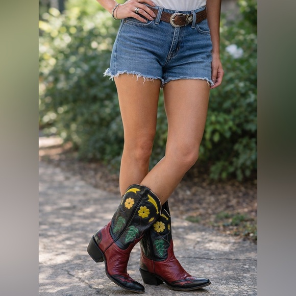 Stallion Shoes - Stallion Women’s Custom Red Floral Peewee Cowgirl Boots Cowboy Leather Vintage 5